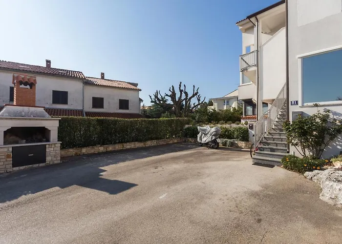 アパート With Parking Space - 7012 *