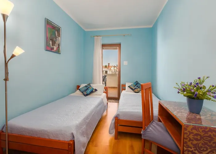 With Parking Space - 7012 Appartamento Porec
